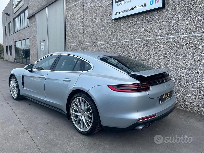 Usata Porsche Panamera Executive 330 CV (242 kW) 2018 Grigio Berlina