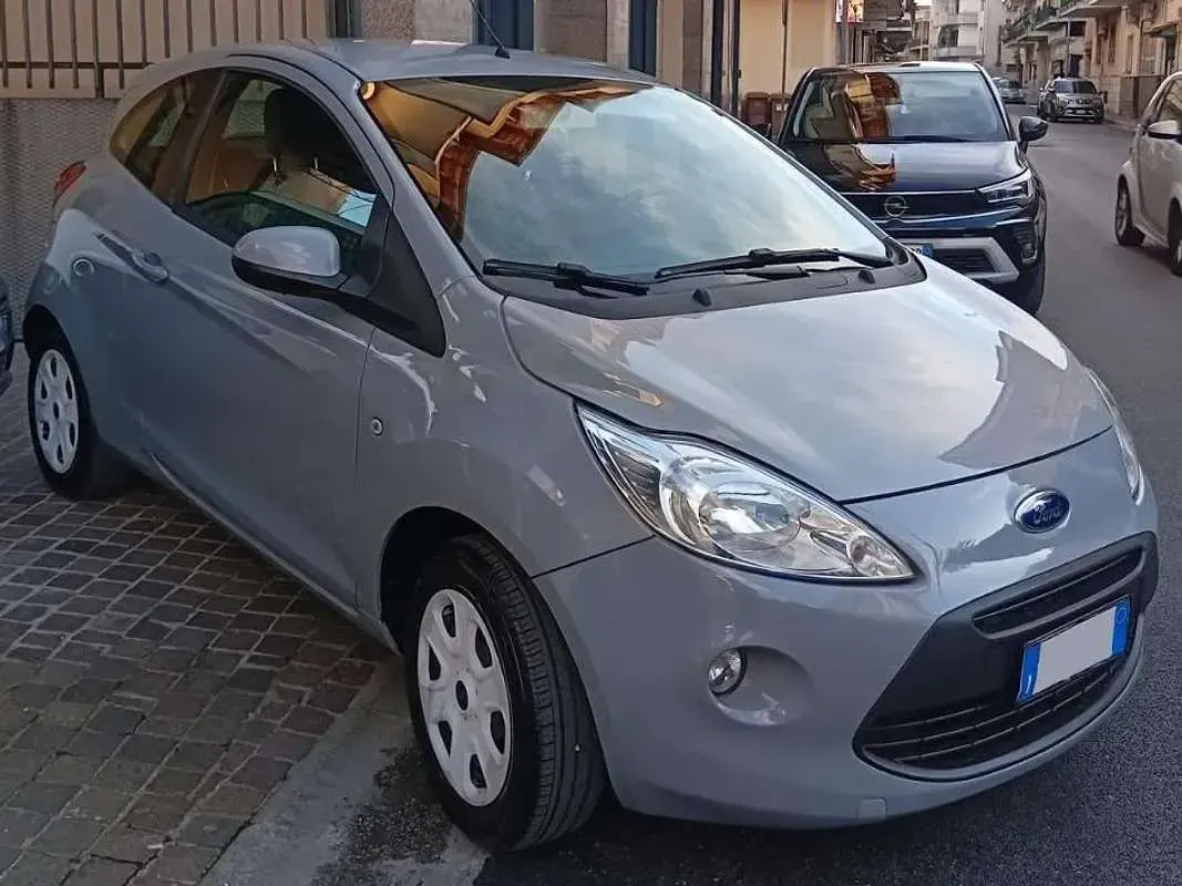 Usata Ford Ka 69 CV (50 kW) 2015 Grigio Berlina