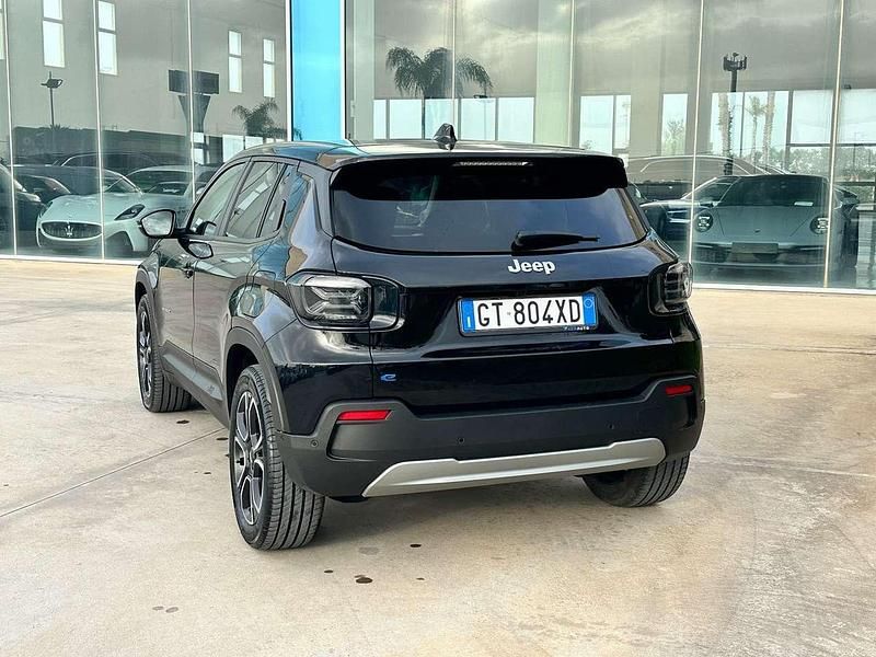 Usata Jeep Avenger EV Summit 61 kW (84 CV) 2024 Nero SUV