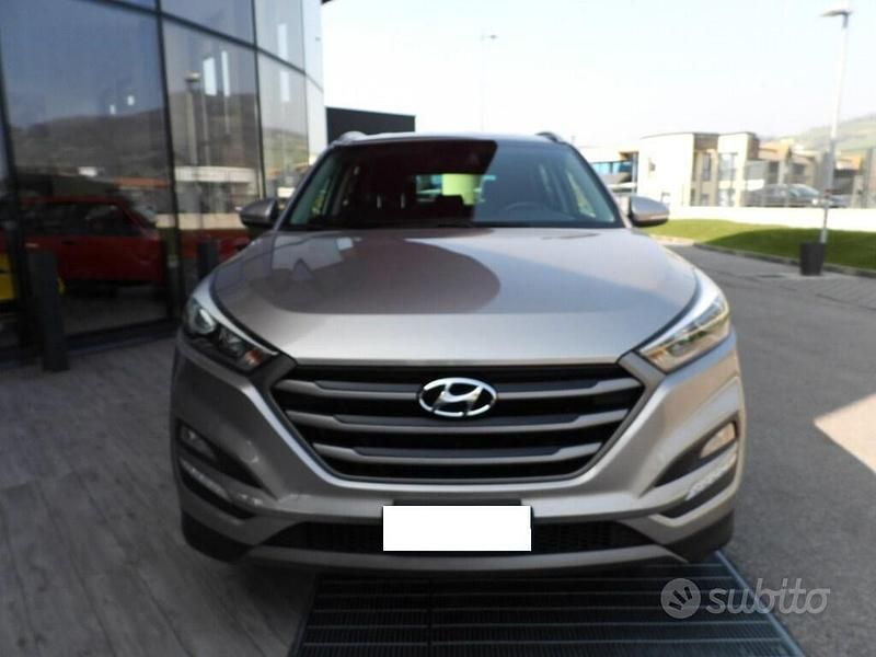 Usata Hyundai Tucson Comfort 131 CV (96 kW) 2015 Grigio SUV