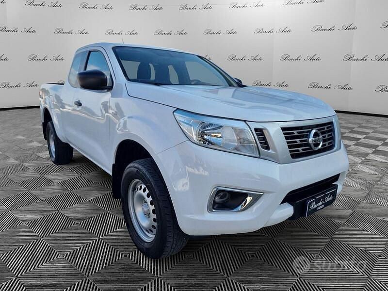 Usata Nissan Navara Acenta 163 CV (119 kW) 2020 Bianco Pick-up