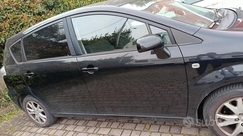 Usata Toyota Corolla Verso 2009 Monovolume