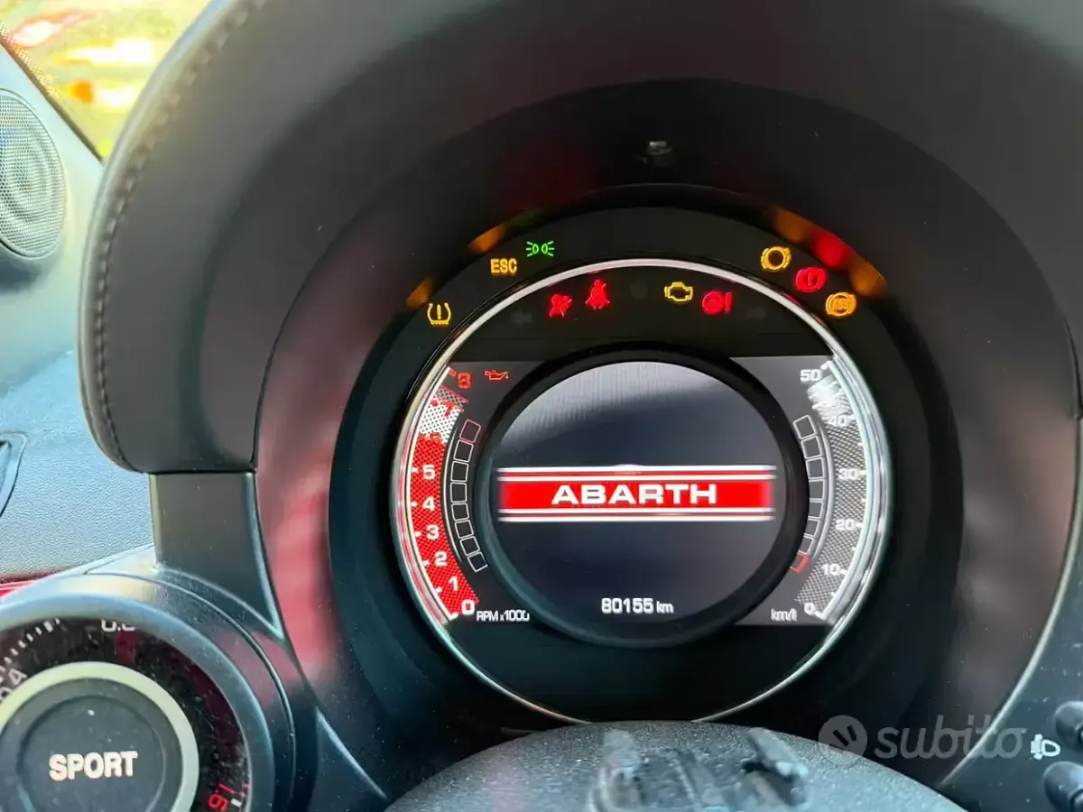 Usata Abarth 595 145 CV (106 kW) 2019 Rosso Cabrio