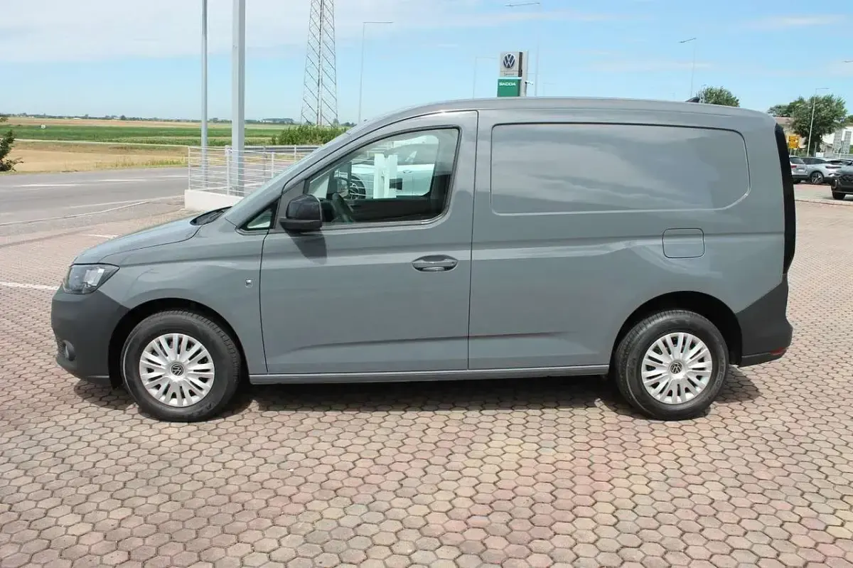 Nuova VW Caddy Business 102 CV (75 kW) 2025 Pure grey Monovolume