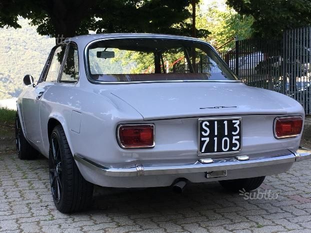 Alfa Gt Anni 70 | Oostwand