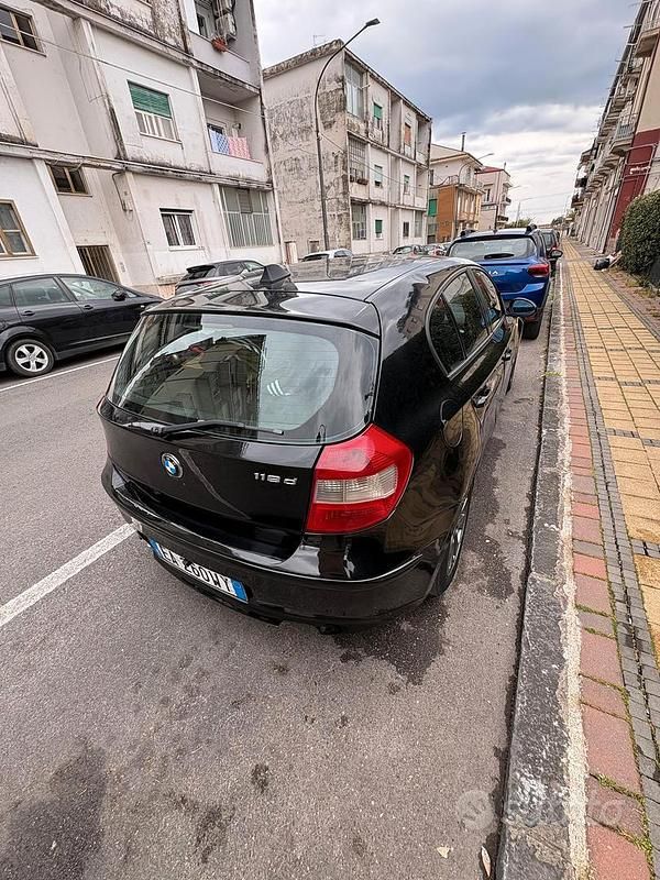 Usata BMW 118 Comfort Edition 2010 Nero Utilitaria