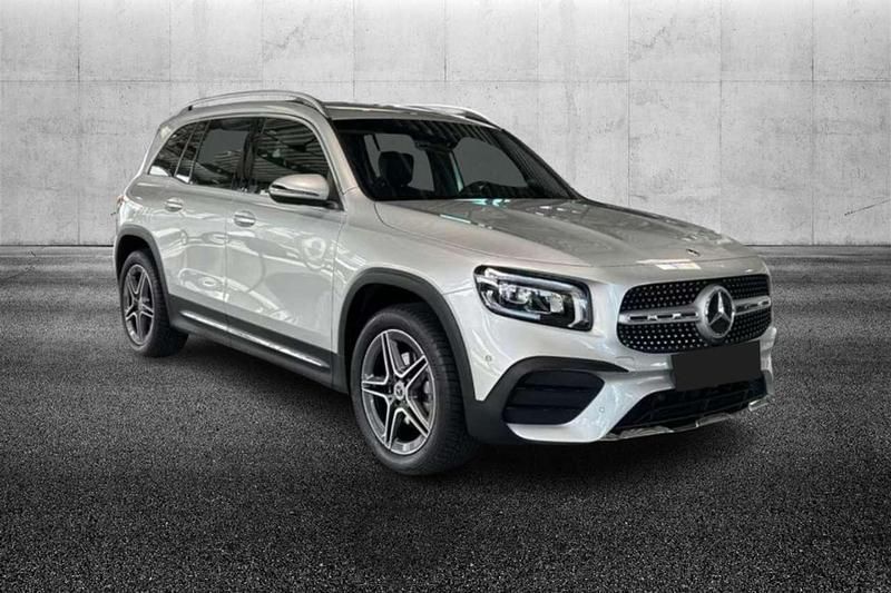 Usata Mercedes GLB180 Premium 116 CV (85 kW) 2023 Argento SUV