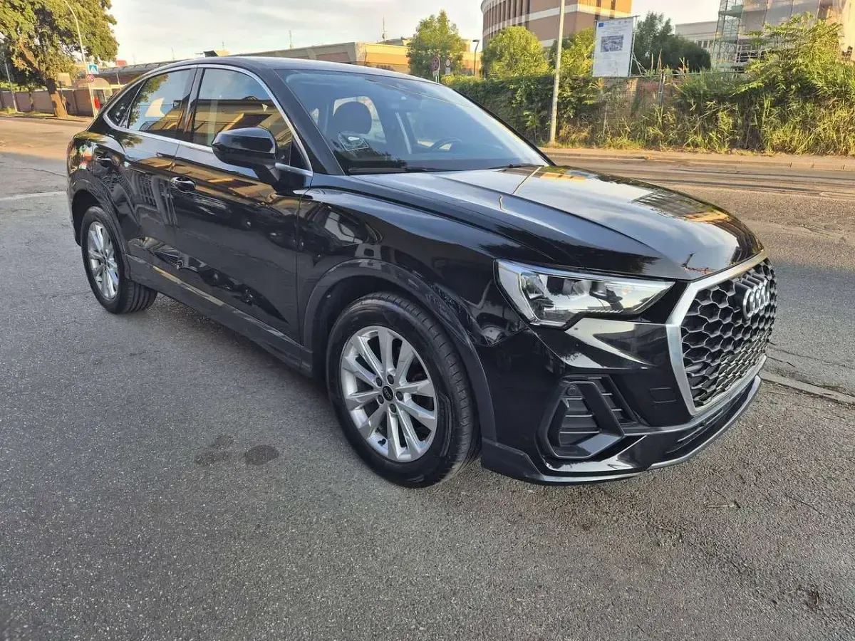 Usata Audi Q3 Sportback 150 CV (110 kW) 2023 Nero SUV