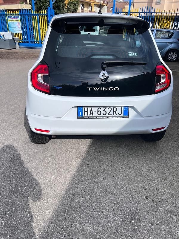 Usata Renault Twingo SE 65 CV (47 kW) 2019 Bianco Utilitaria