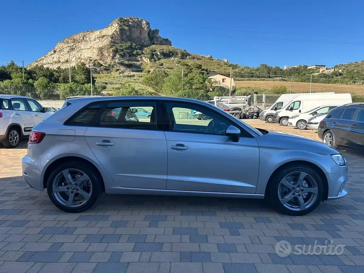 Usata Audi A3 Sport 116 CV (85 kW) 2018 Grigio Berlina