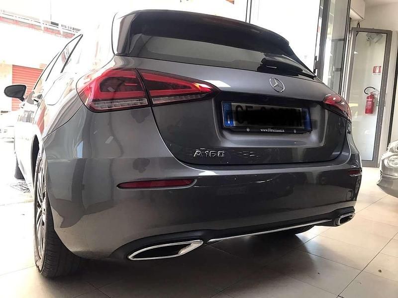 Gebraucht Mercedes A160 Sport 109 PS (80 kW) 2021 Grau Limousine