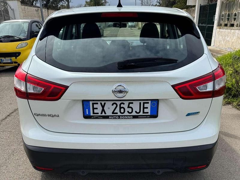 Usata Nissan Qashqai Acenta 110 CV (80 kW) 2014 Bianco SUV