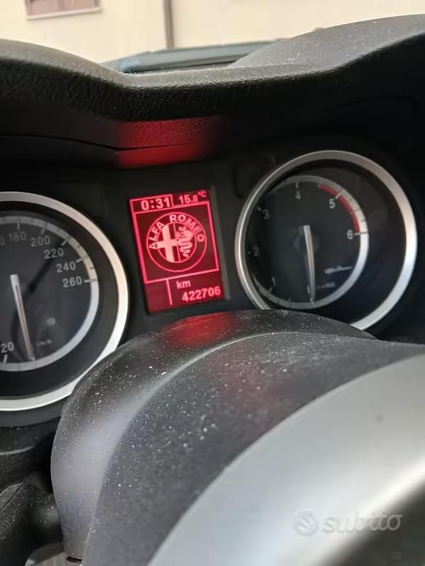 Usata Alfa Romeo 159 150 CV (110 kW) 2009 Grigio Berlina