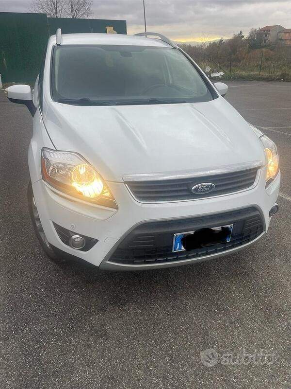 Bianco Usata 2012 Ford Kuga SUV | 5300 € (Super prezzo) - Immagine 1/4