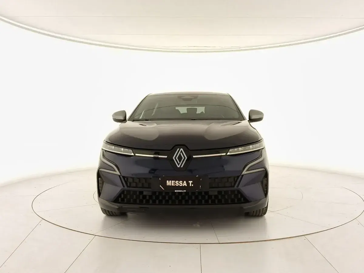 Używany Renault Megane E-Tech Techno 55 kW (75 KM) 2023 Niebieski Sedan/Limuzyna