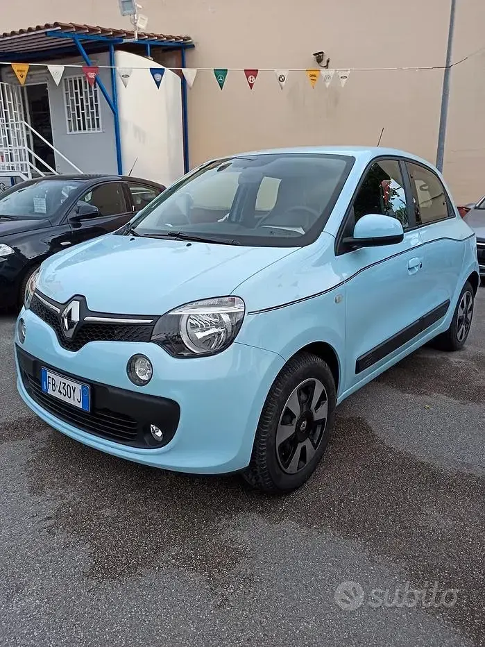 Usata Renault Twingo SE 69 CV (50 kW) 2016 Bluazzurro Utilitaria