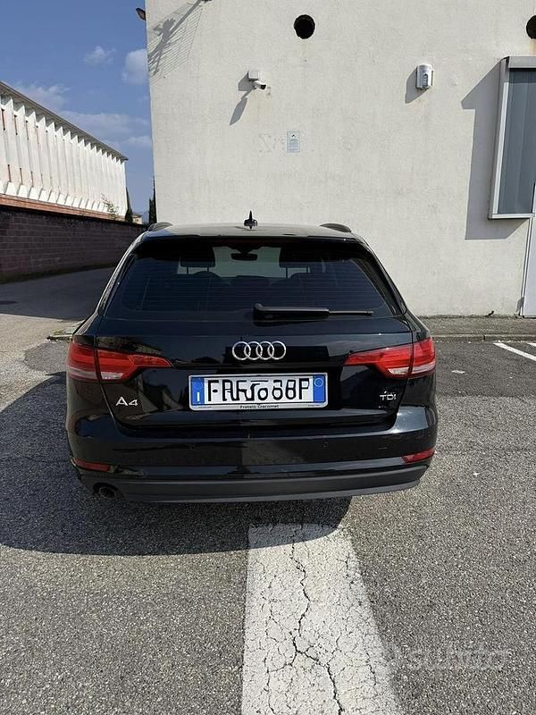 Begagnad Audi A4 150 HK (110 kW) 2016 Svart Kombi