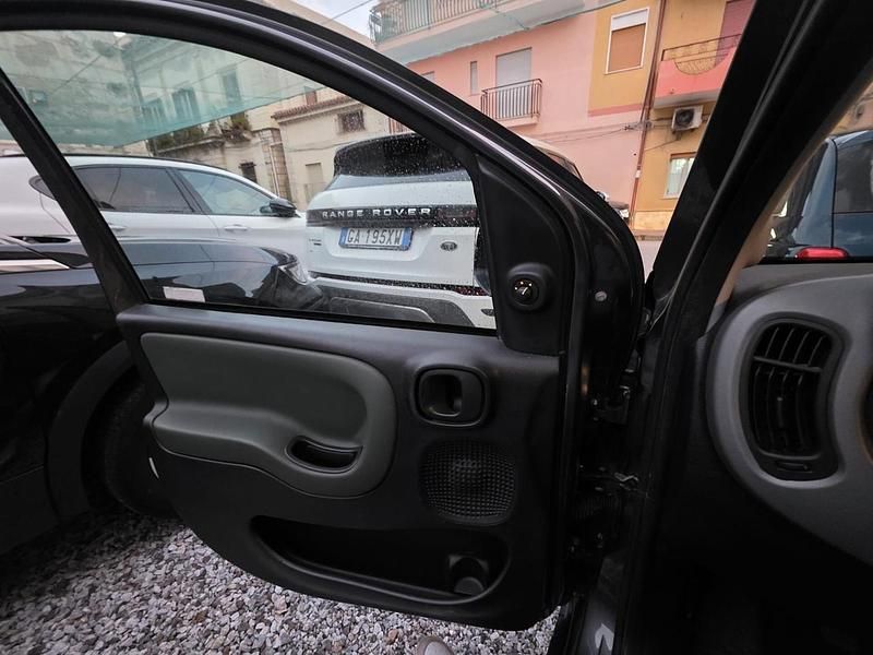 Usata Fiat Panda 4x4 S 95 CV (69 kW) 2016 Grigio Utilitaria