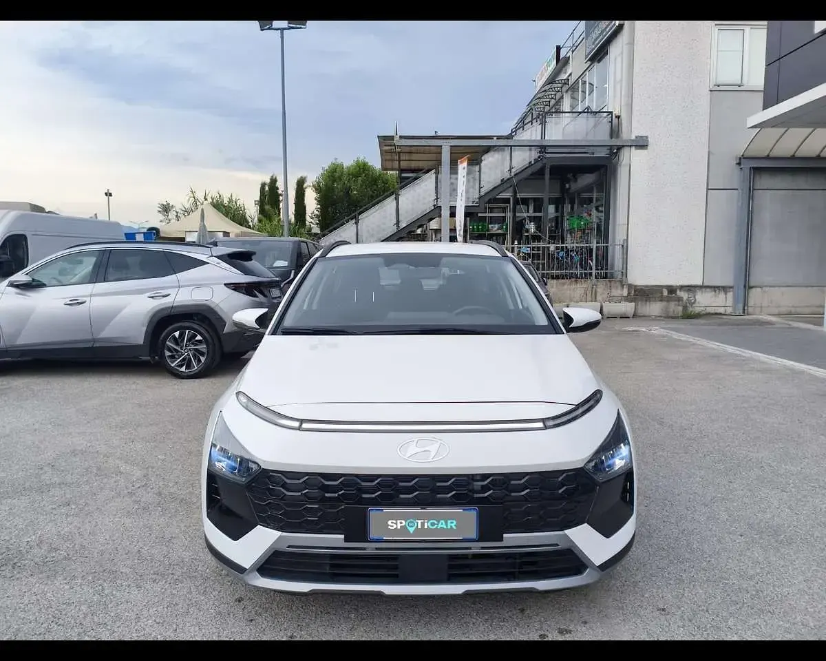 Usata Hyundai i20 99 CV (72 kW) 2025 Atlas white Utilitaria