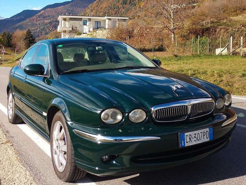 Usato 2005 Jaguar X-type 2.5 Benzin 196 CV (4.999 €)