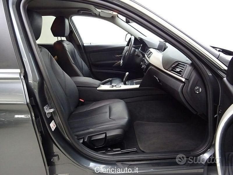 Usata BMW 320 Advantage 190 CV (139 kW) 2018 Grigio Berlina