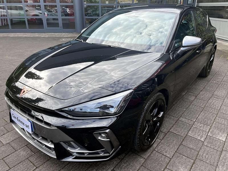 Usata Cupra Leon 150 CV (110 kW) 2024 Nero midnight Berlina