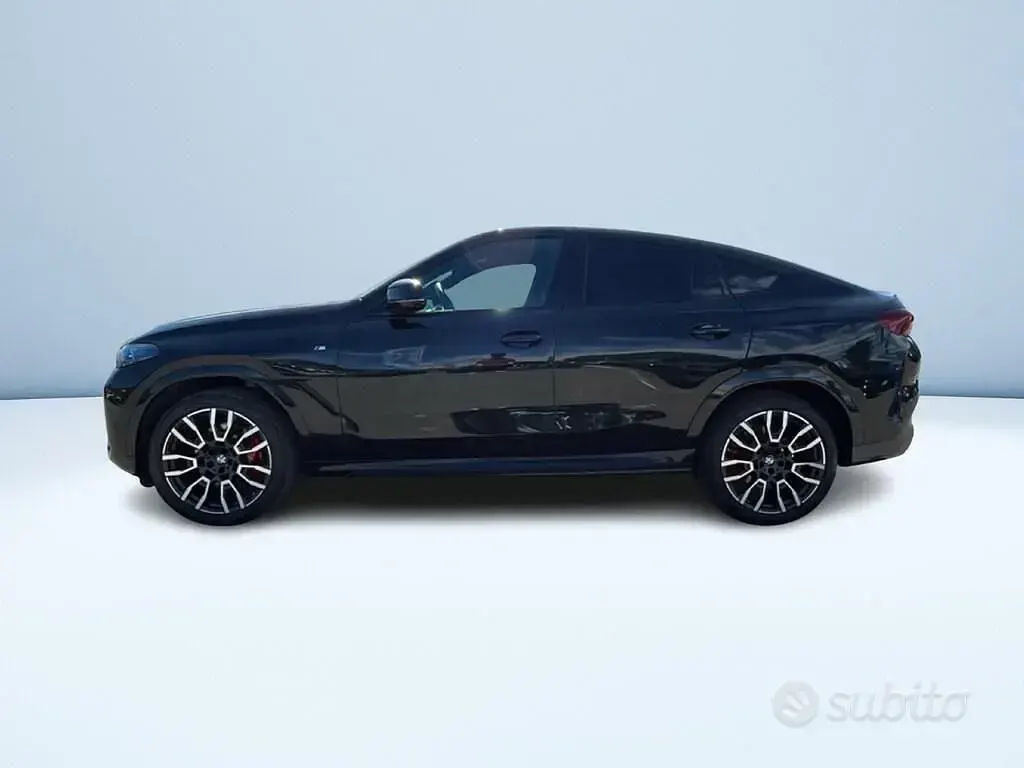 Usata BMW X6 M Sport 340 CV (250 kW) 2025 Nero SUV