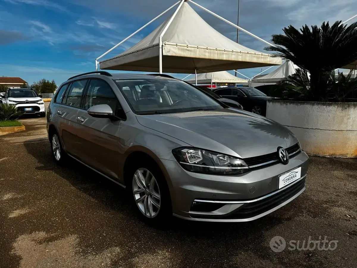 Usata VW Golf VII 116 CV (85 kW) 2019 Grigio Station wagon
