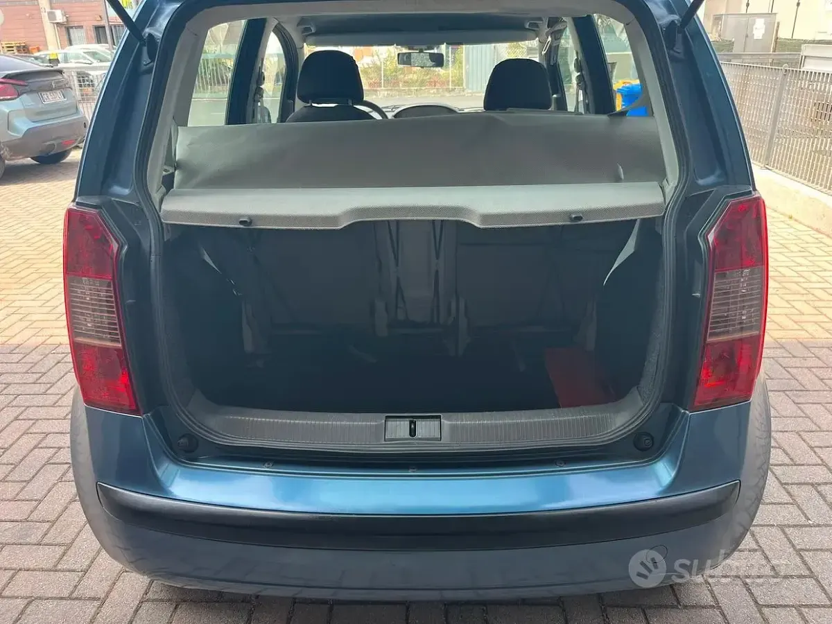 Usata Fiat Idea 95 CV (69 kW) 2004 Blu Monovolume