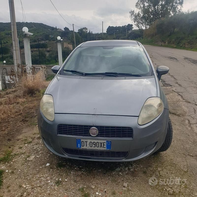 Usata Fiat Grande Punto 2009 Grigio Utilitaria