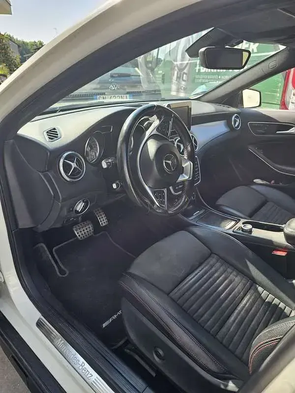 Usata Mercedes GLA220 Premium 177 CV (130 kW) 2017 SUV