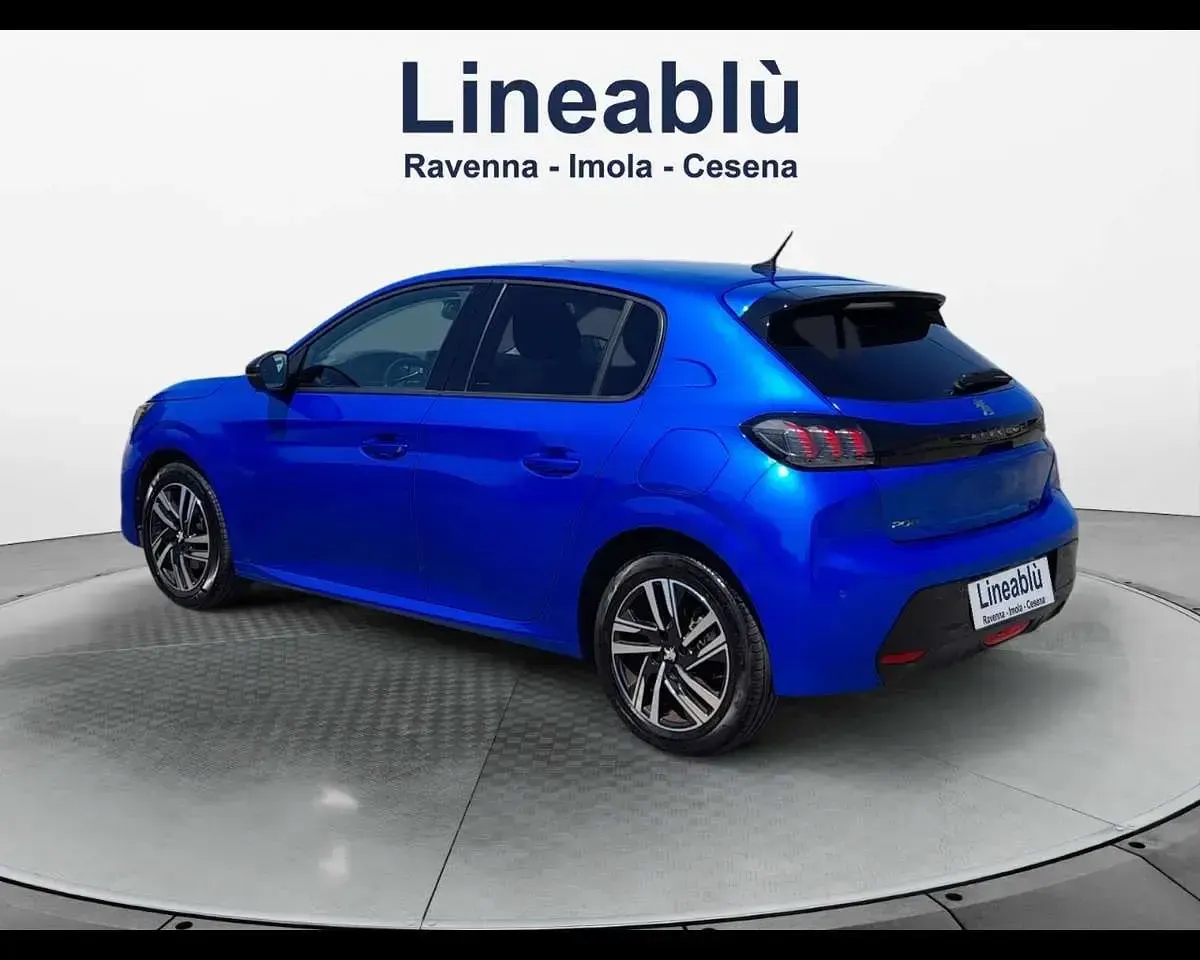 Usata Peugeot 208 Allure 101 CV (74 kW) 2023 Blu metalizzato chiaro Utilitaria