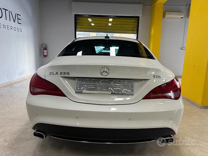 Usata Mercedes CLA220 Premium 176 CV (129 kW) 2015 Bianco Berlina