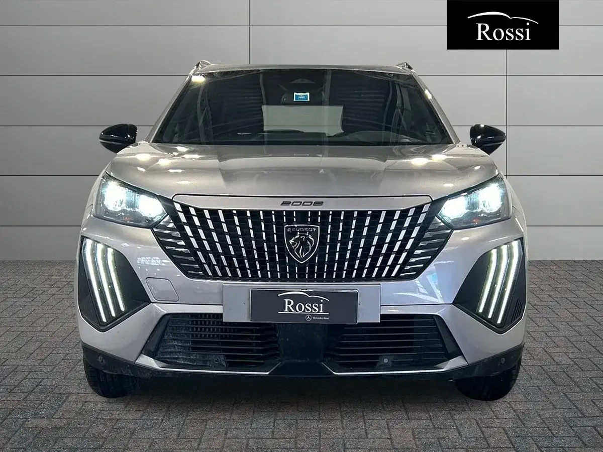 Usata Peugeot 2008 Allure 101 CV (74 kW) 2025 Grigio artense SUV
