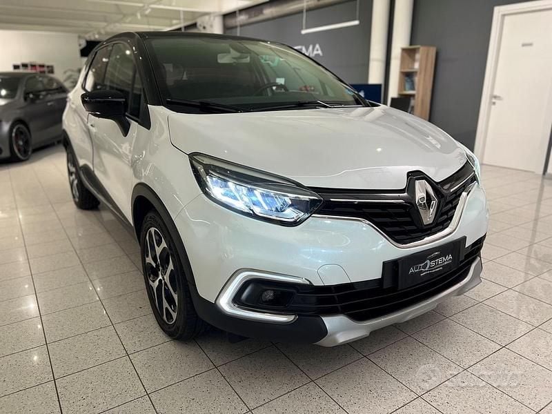 Usata Renault Captur Intens 90 CV (66 kW) 2018 Bianco tetto nero SUV