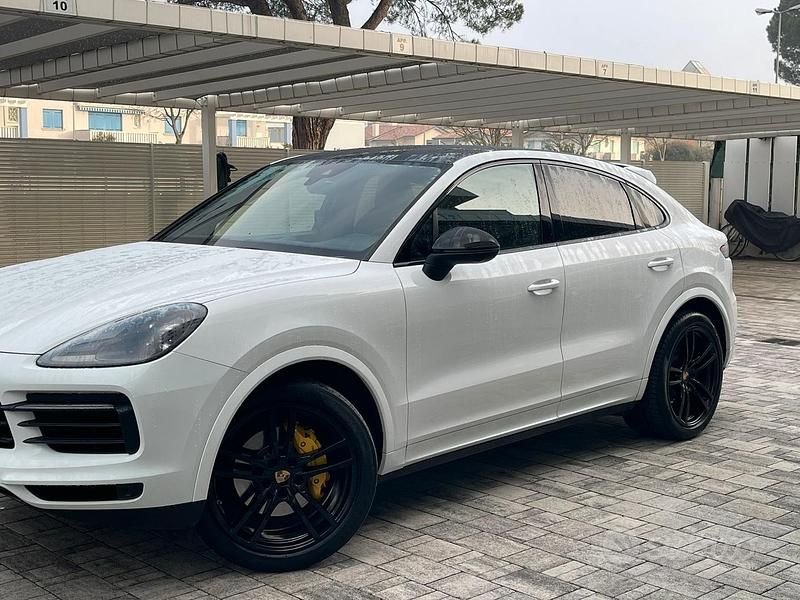 Usata Porsche Cayenne Coupe 340 CV (250 kW) 2020 Bianco Coupé