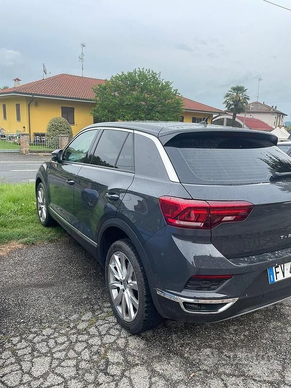 Usata VW T-Roc Advance 116 CV (85 kW) 2019 Grigio SUV