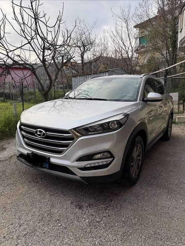 Usata Hyundai Tucson Xpossible 116 CV (85 kW) 2016 Argento SUV