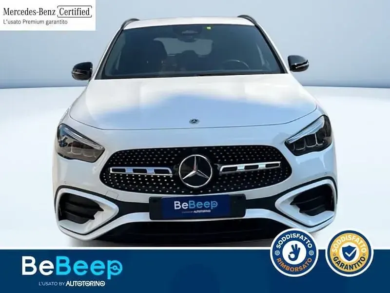 Usata Mercedes GLA250 Advanced Plus 163 CV (119 kW) 2023 Bianco pastello SUV