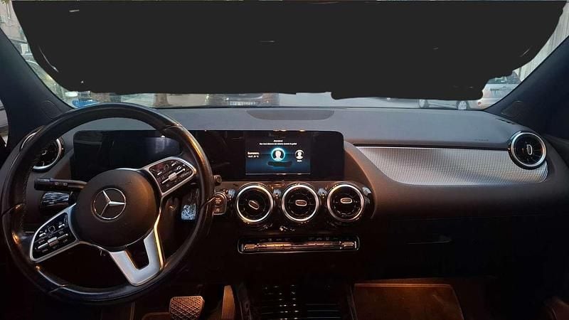 Usata Mercedes GLA180 116 CV (85 kW) 2020 Nero SUV