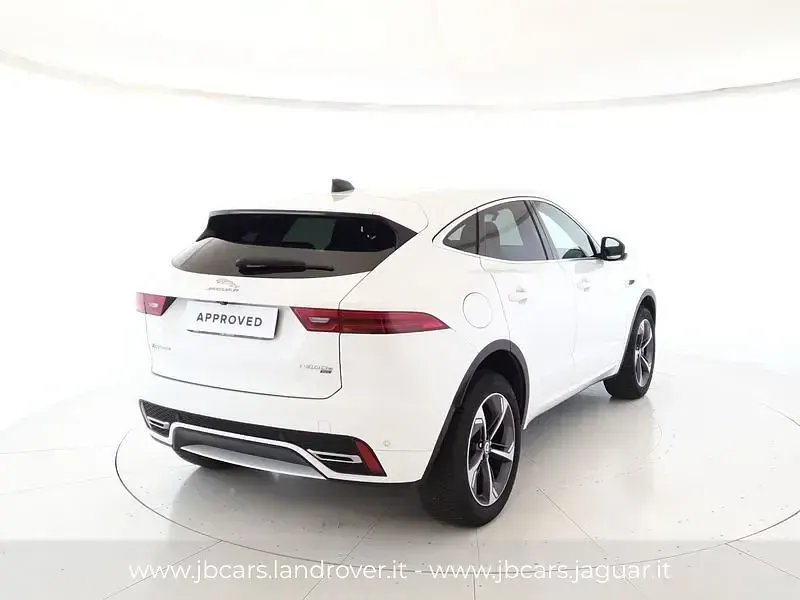 Usata Jaguar E-Pace R-Dynamic 309 CV (227 kW) 2021 Bianco SUV