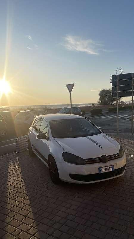 Usata VW Golf VII Trendline 90 CV (66 kW) 2012 Berlina