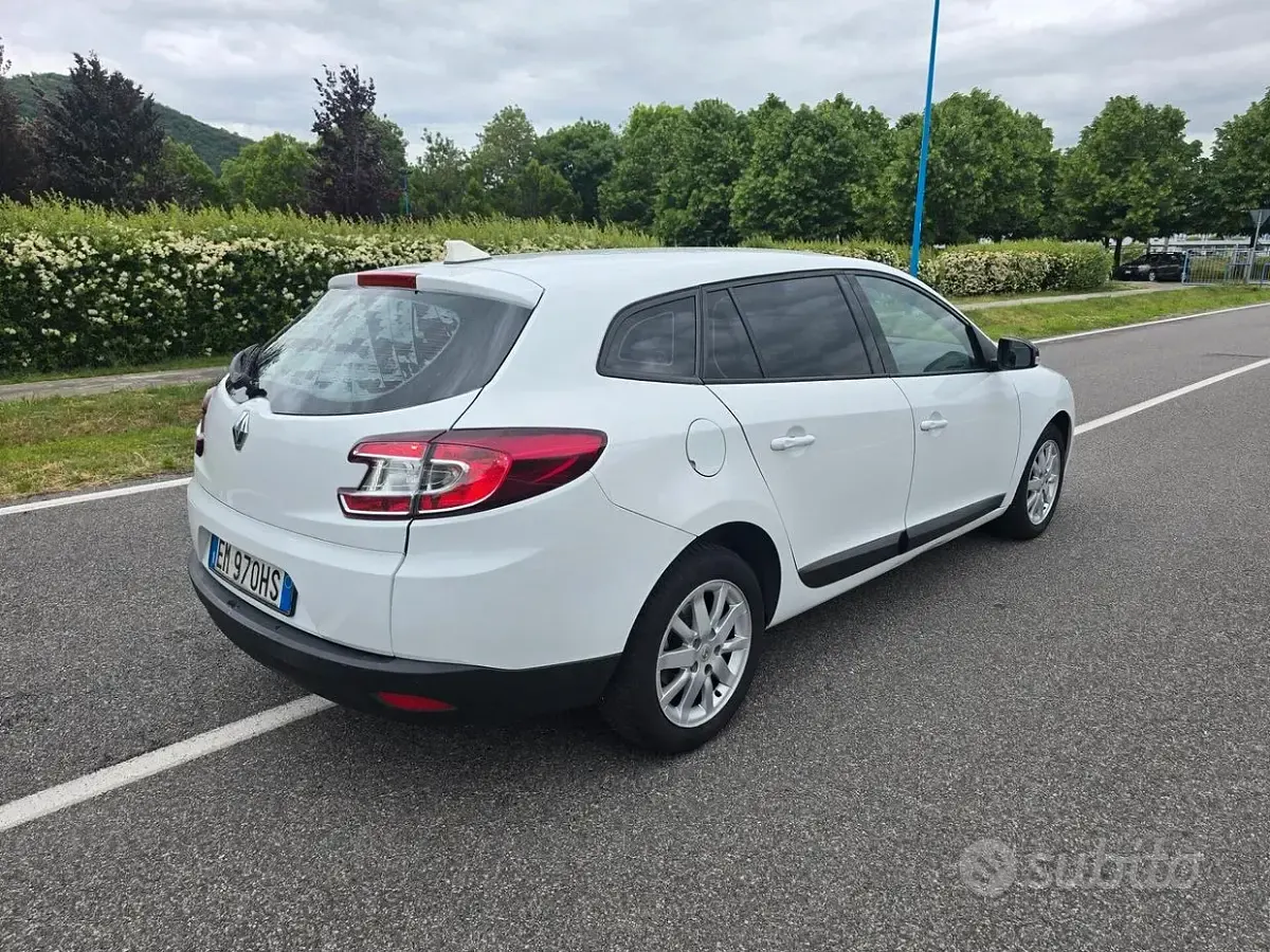 Usata Renault Mégane GrandTour 130 CV (95 kW) 2013 Bianco Station wagon