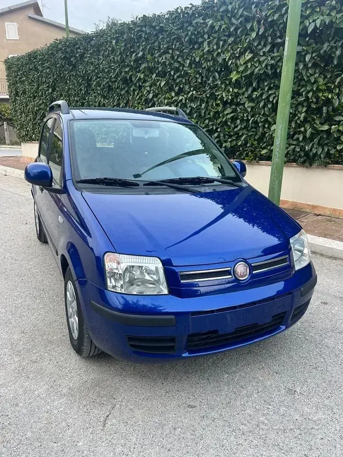 Usata Fiat Panda Dynamic 60 CV (44 kW) 2010 Bluazzurro Utilitaria