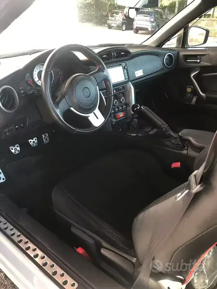 Usata Toyota GT86 GT 200 CV (147 kW) 2016 Bianco Coupé