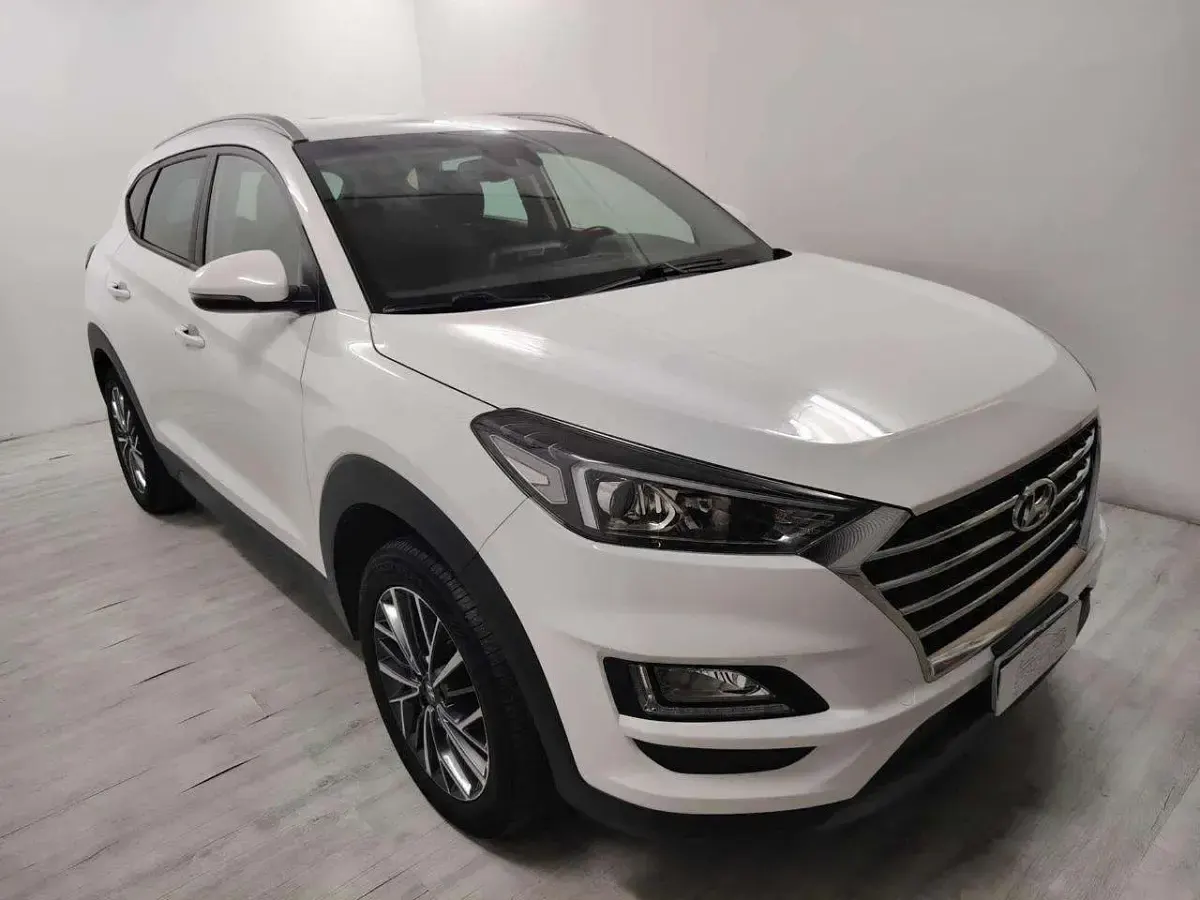Usata Hyundai Tucson 116 CV (85 kW) 2018 Argento SUV