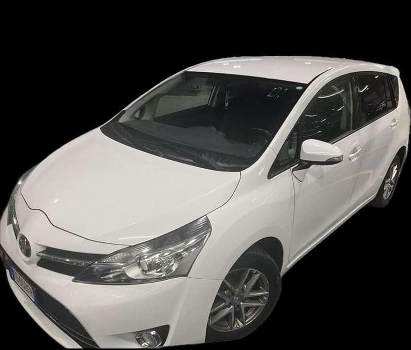 Bianco Usata 2016 Toyota Verso Monovolume | 8950 € (Ottimo prezzo) - Immagine 1/4