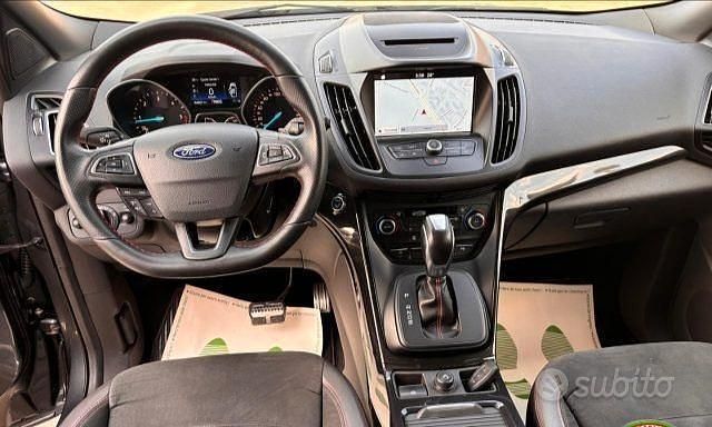 Usata Ford Kuga ST-Line 2019 Grigio SUV