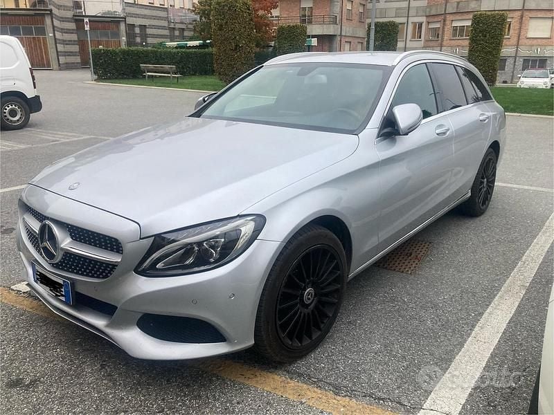 Grigio Usata 2016 Mercedes C220 Tre volumi | 13.000 € (Ottimo prezzo) - Immagine 1/4