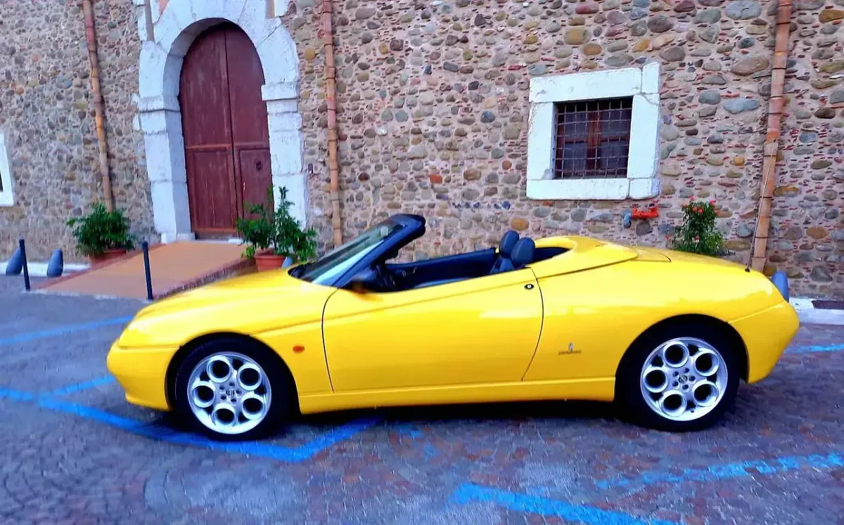 Usata Alfa Romeo Spider 150 CV (110 kW) 2002 Cabrio